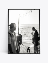 Load image into Gallery viewer, People at beach